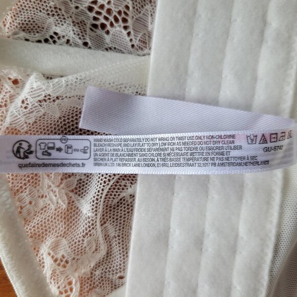 NWOT Urban Outfitters Out from Under Size L White Lace Corset/Bustier - Picture 10 of 10